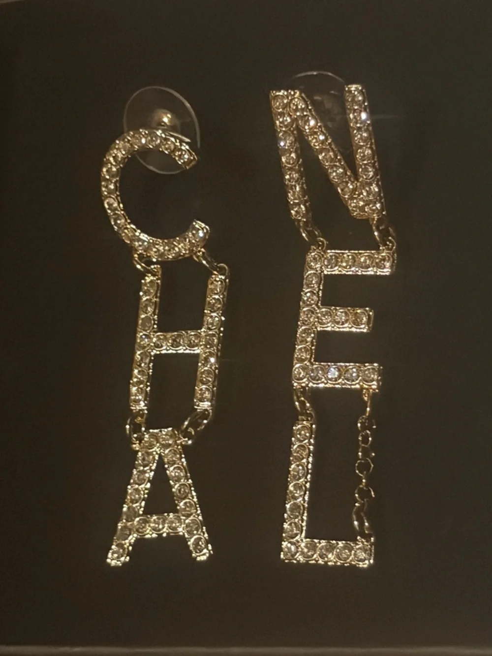 🪩 Crystal CHA NEL drop earrings 🆕